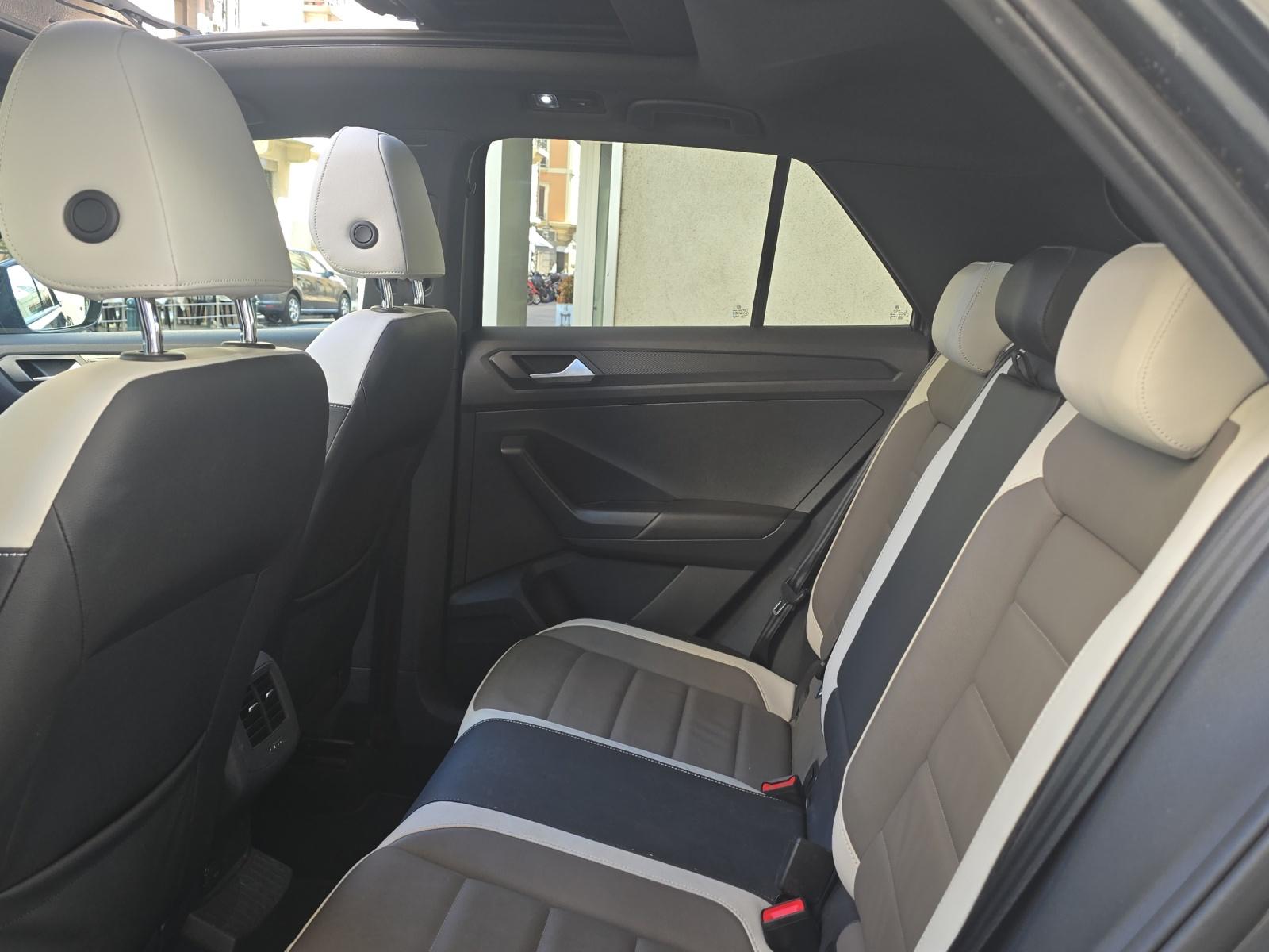 VW T-Roc 1.5 TSI EVO Sport DSG-image-7