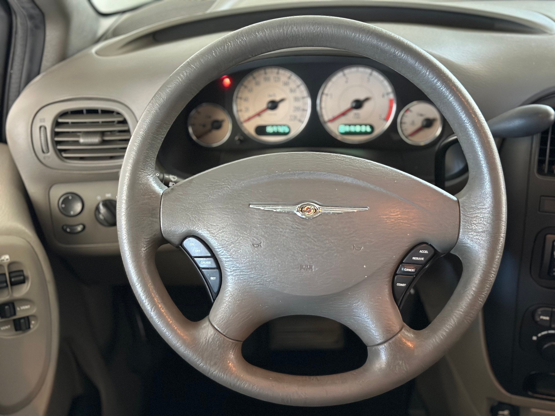 CHRYSLER Voyager 2.8 CRD SE Swiss Edition PLUS Automatic-image-13
