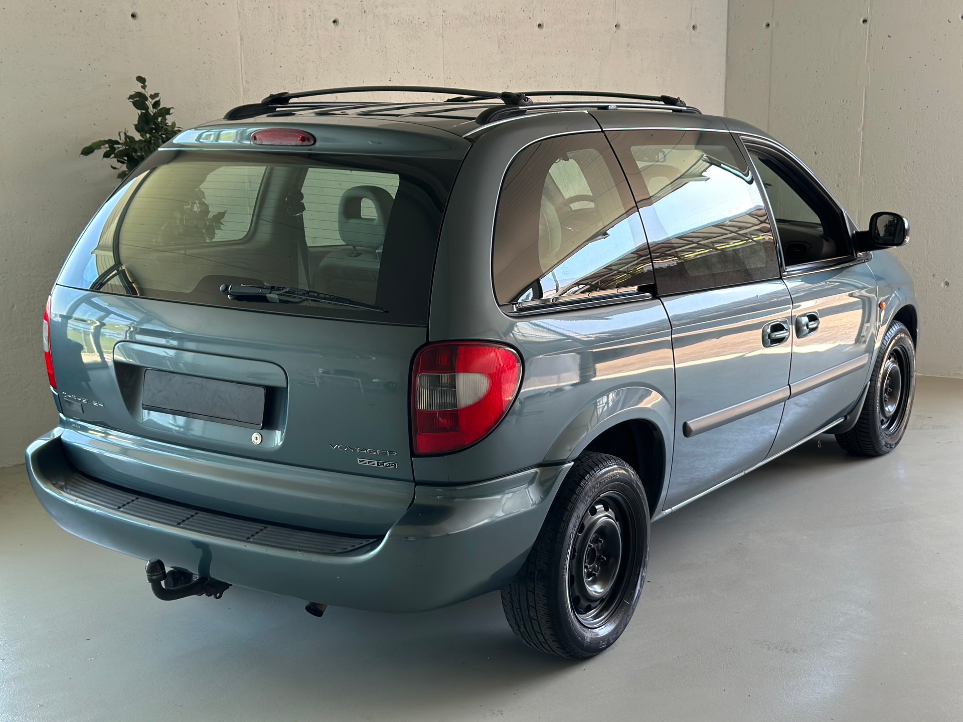 CHRYSLER Voyager 2.8 CRD SE Swiss Edition PLUS Automatic-image-5