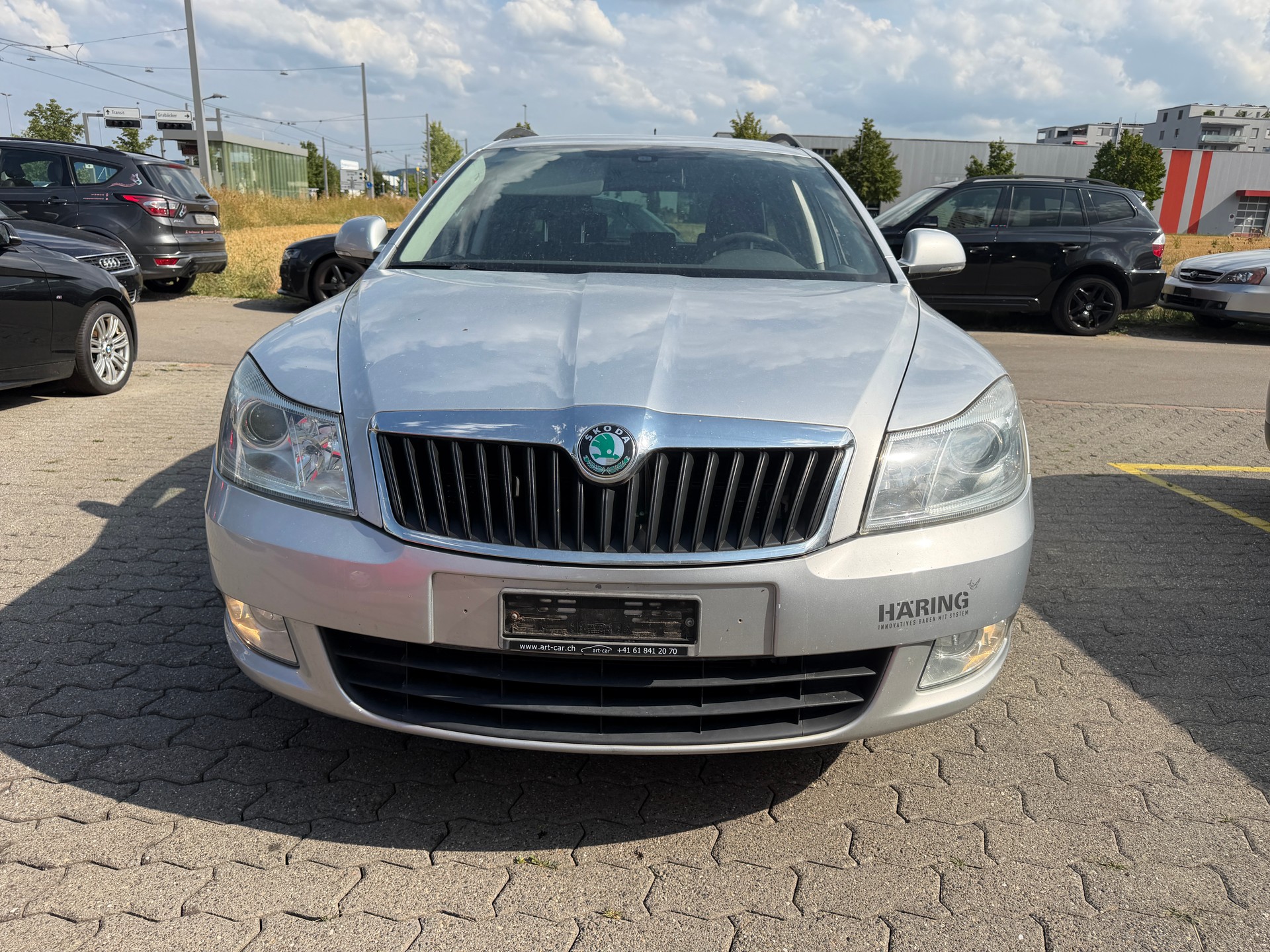 SKODA Octavia Combi 1.6 TDI Elegance-image-1