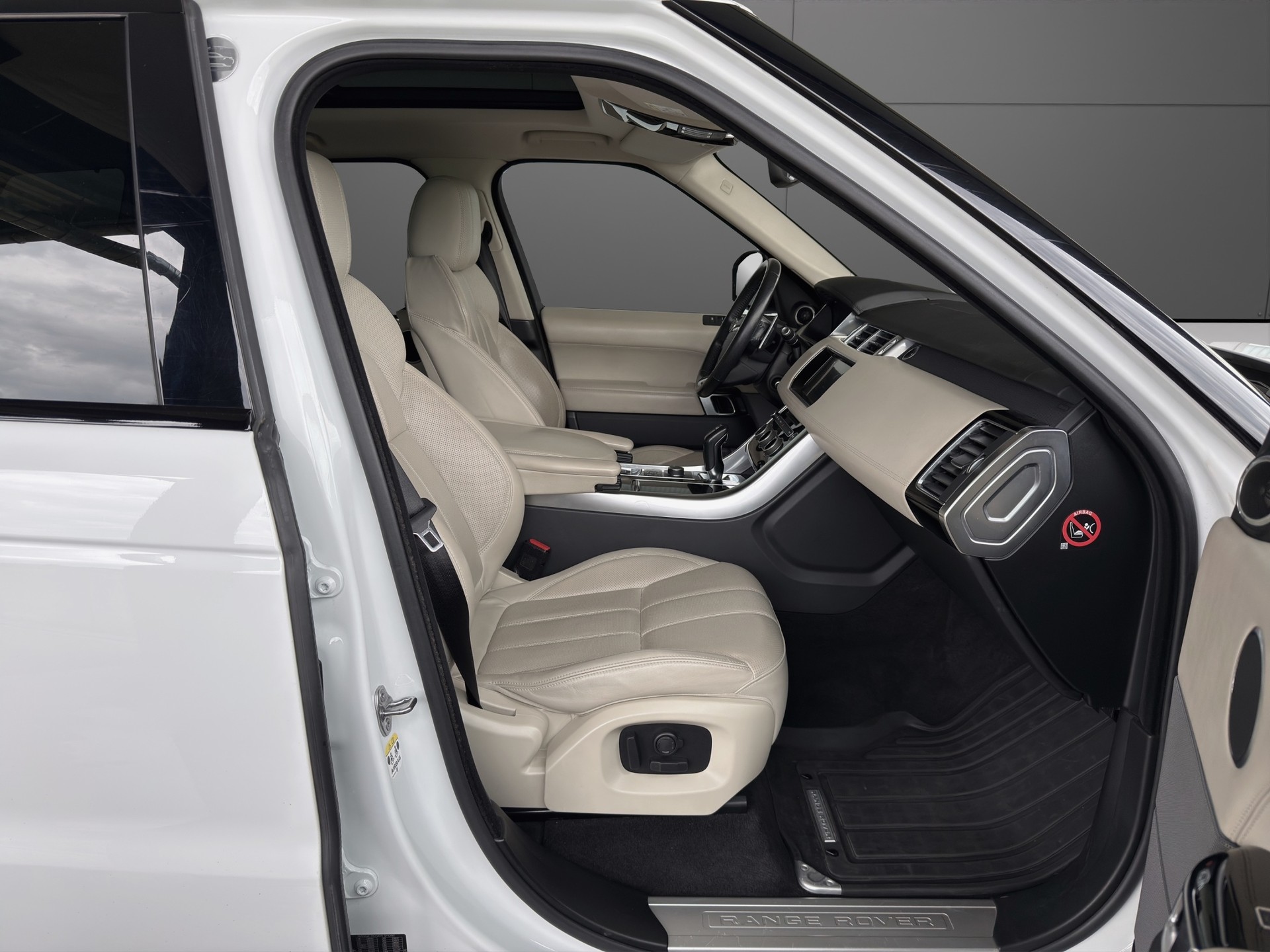 LAND ROVER Range Rover Sport 3.0 V6 SC HSE Dynamic Automatic-image-10