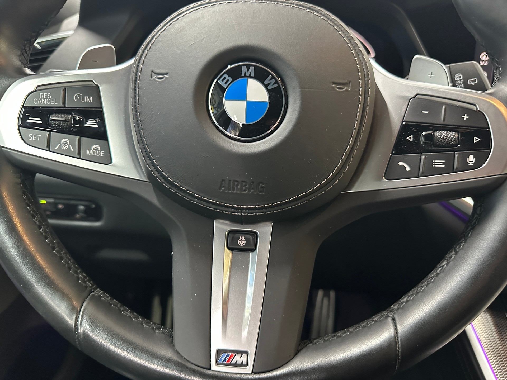 BMW X5 xDrive 48V 40d M Sport Steptronic-image-11