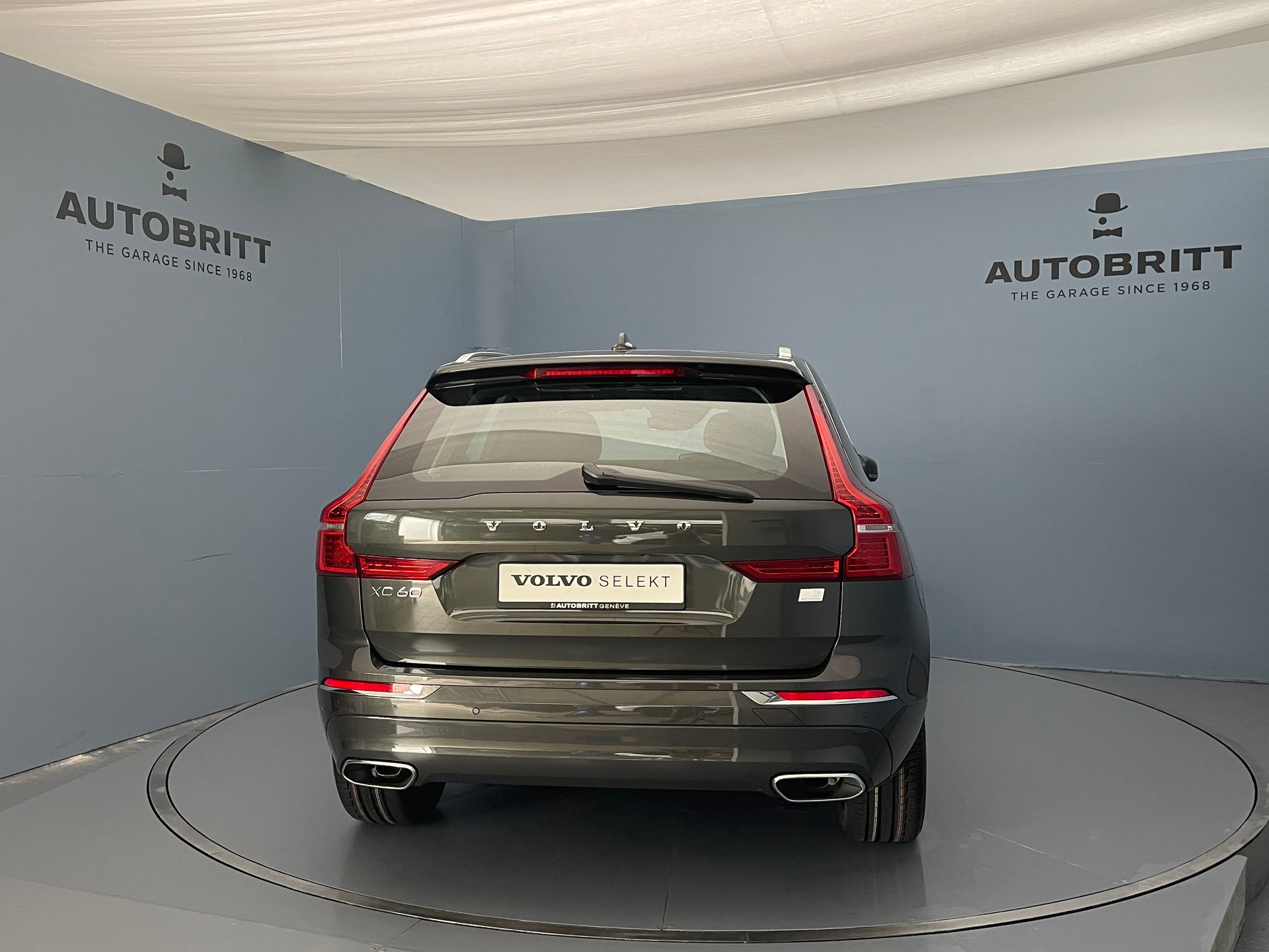 VOLVO XC60 2.0 T6 TE Inscription eAWD-image-3