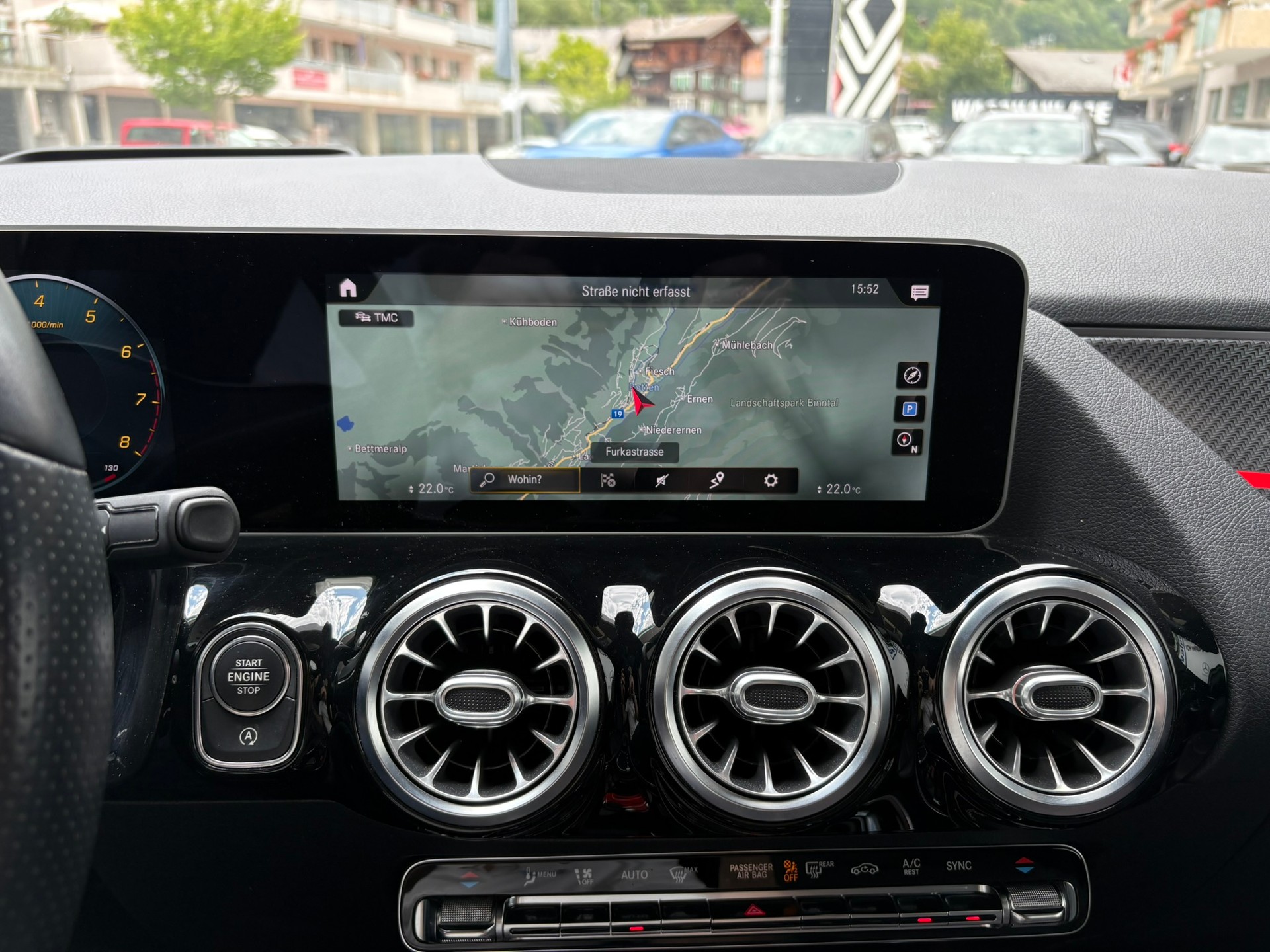 MERCEDES-BENZ GLA 250 Edition 1. 4Matic-image-9