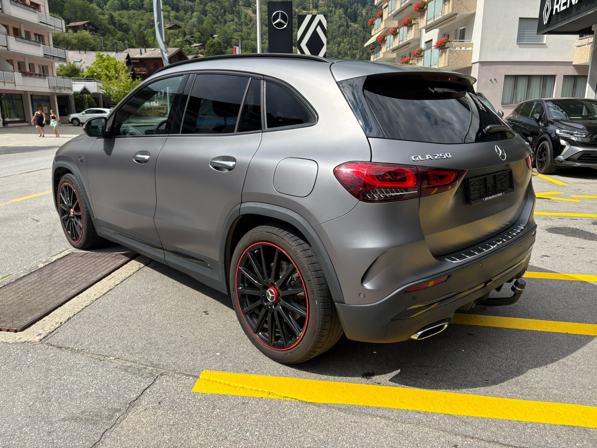MERCEDES-BENZ GLA 250 Edition 1. 4Matic-image-6