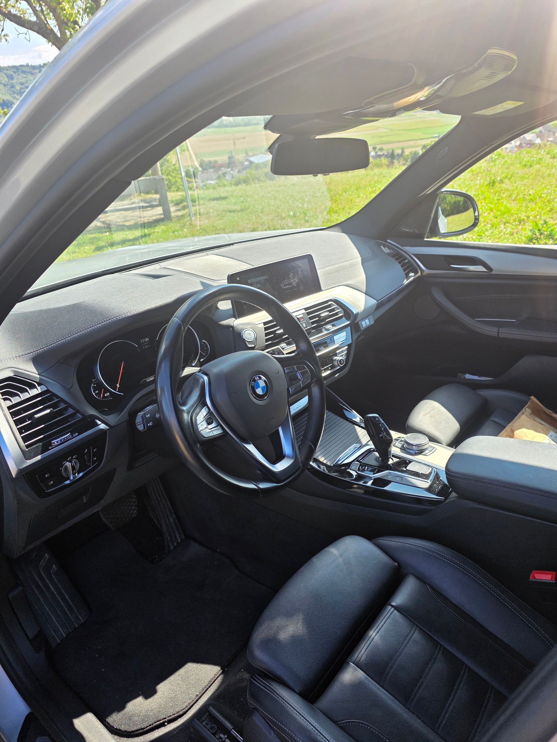 BMW 25d xDrive-image-6