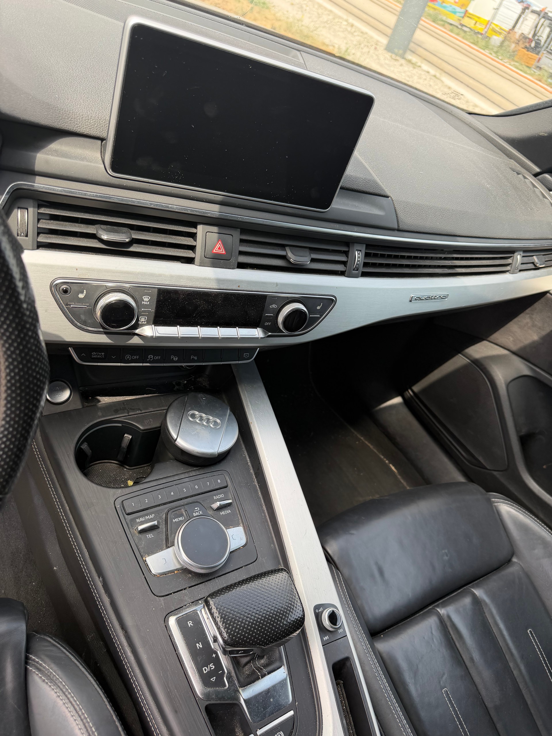 AUDI A4 Avant 2.0 TFSI Sport quattro S-tronic-image-4