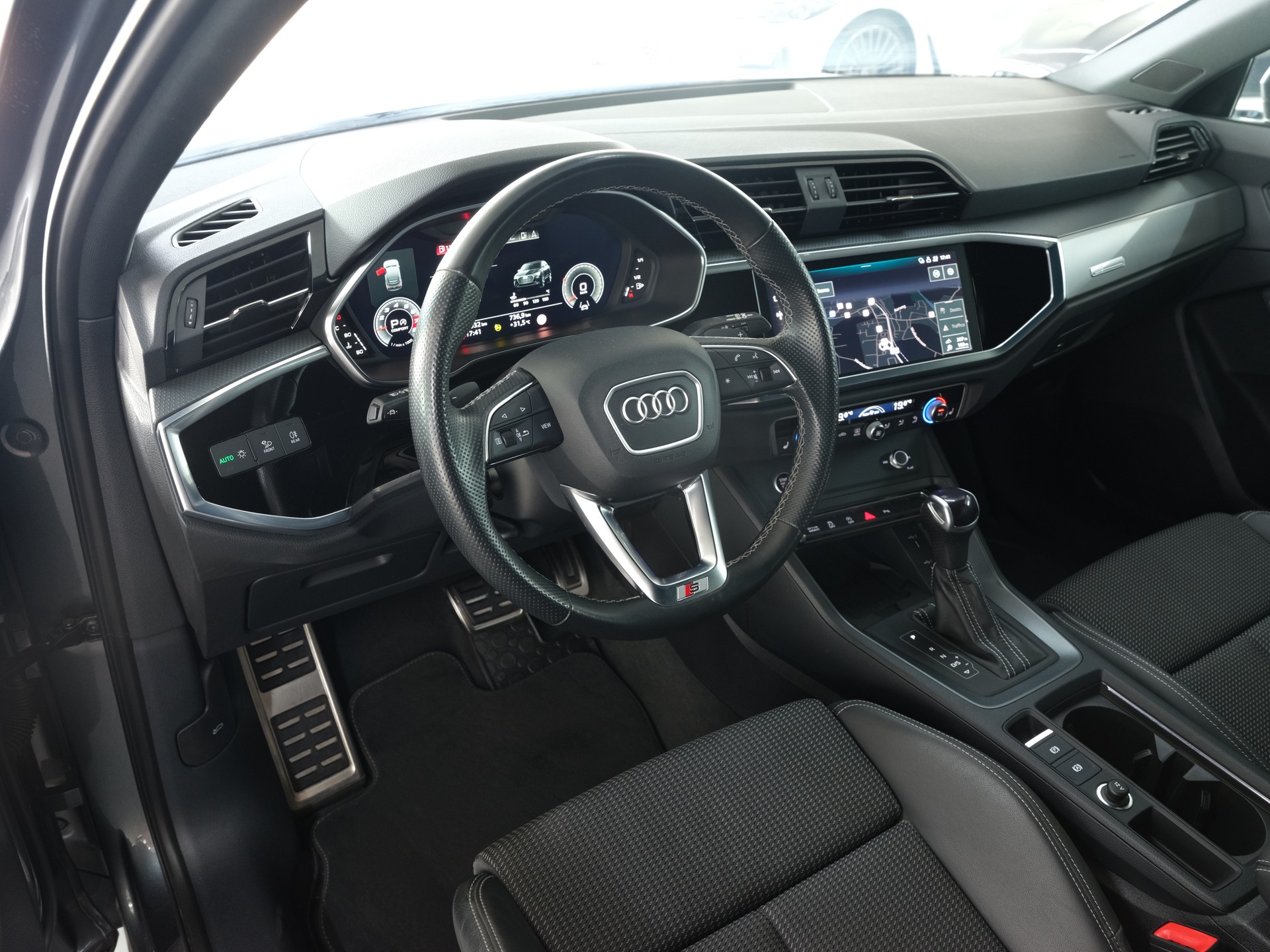 AUDI Q3 Sportback 35 TFSI S line S-tronic *360 Kamera* *S-Line* *Carplay*-image-10