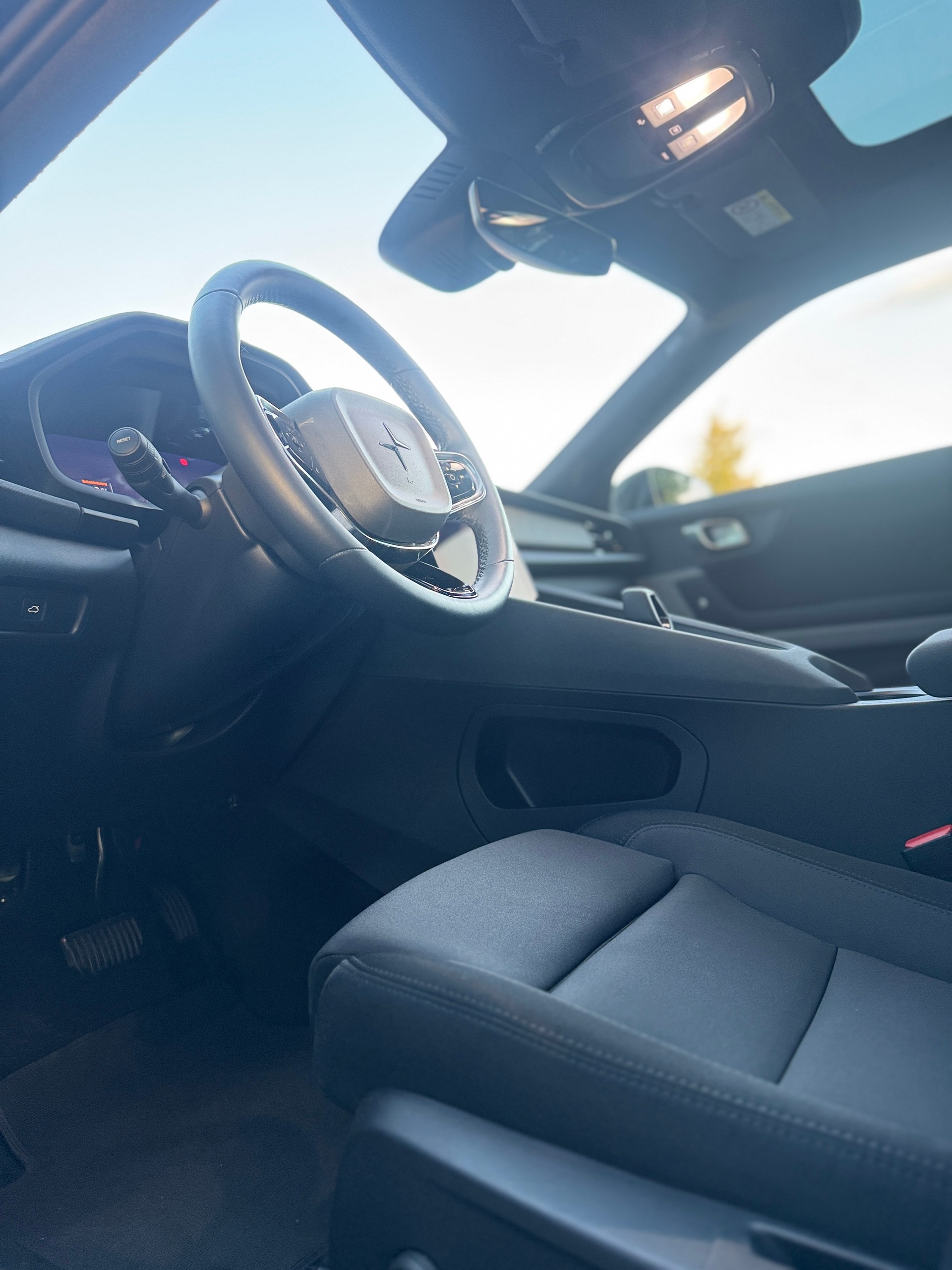 POLESTAR Polestar 2 Long Range Dual 78 kWh MY23-image-9