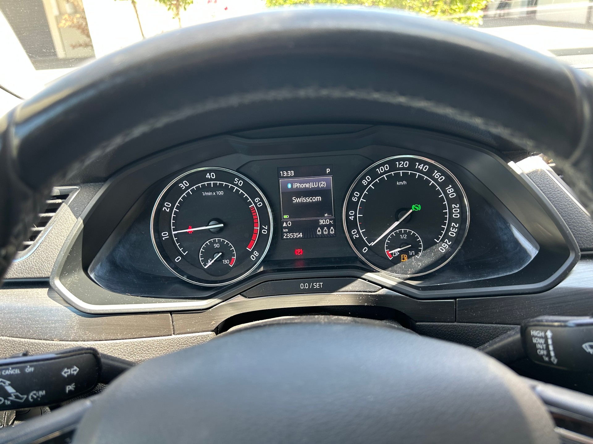 SKODA 2.0 TSI 220 Style DSG-image-5