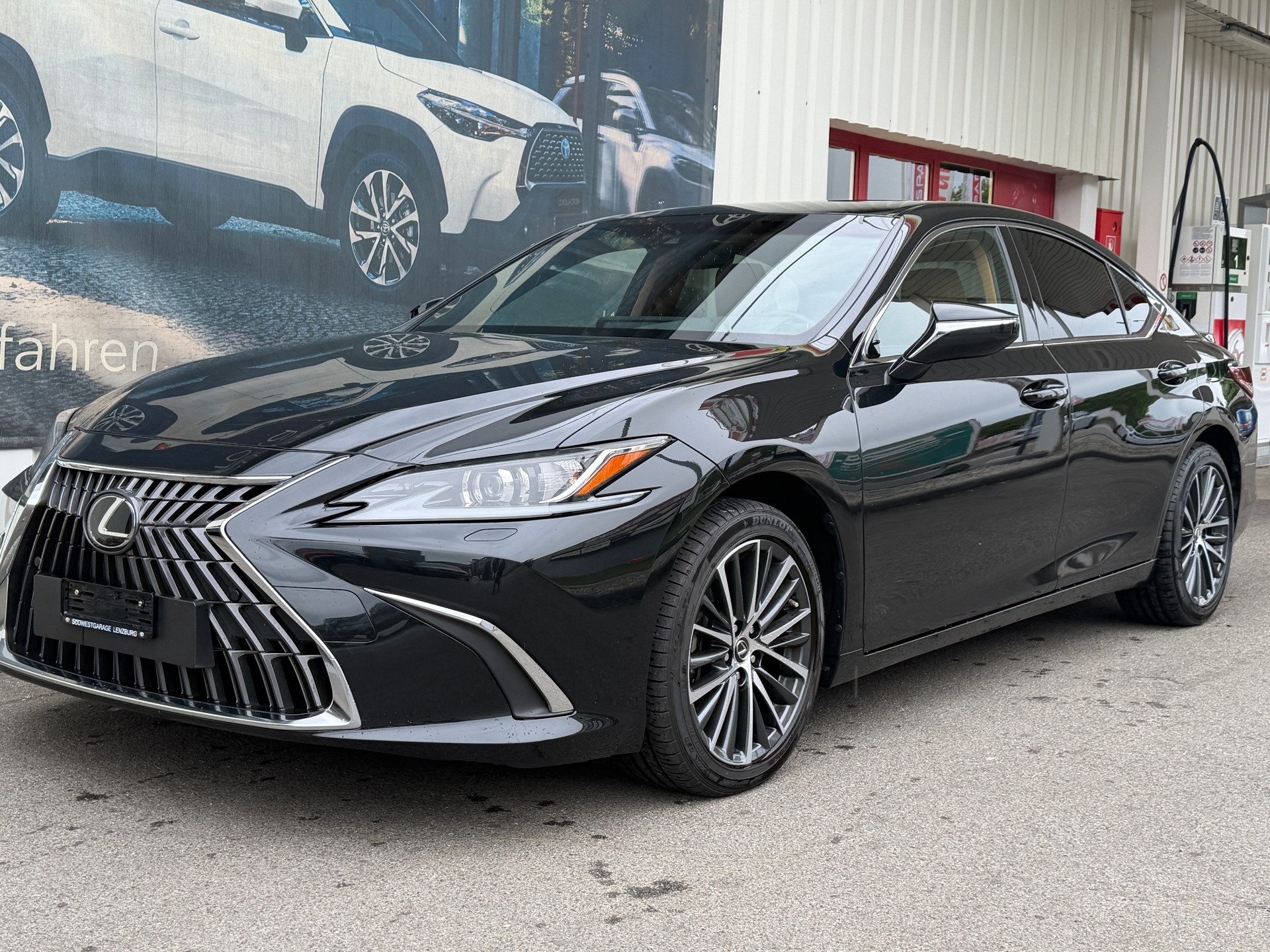 LEXUS ES 300h Comfort-image-2
