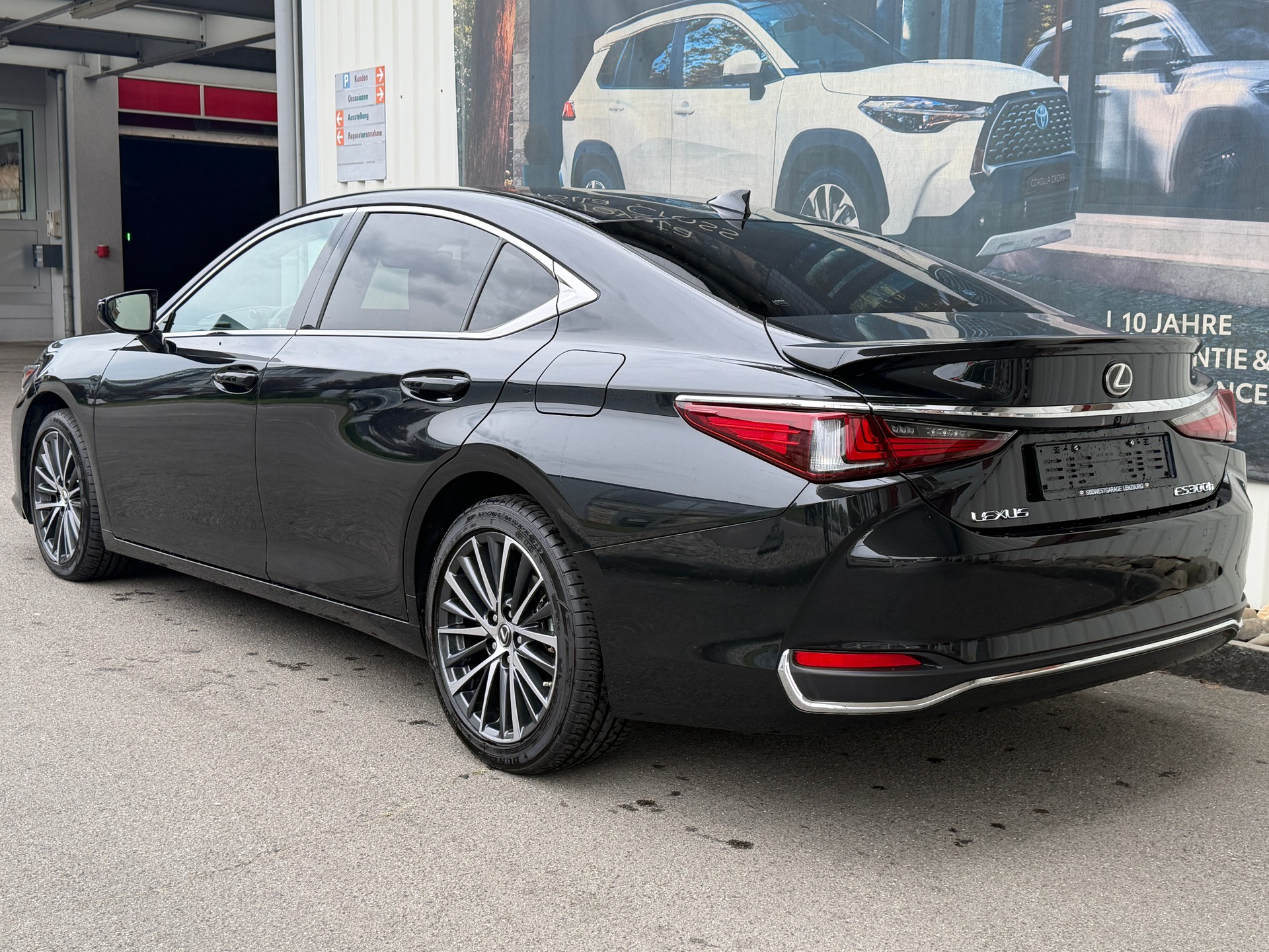 LEXUS ES 300h Comfort-image-4