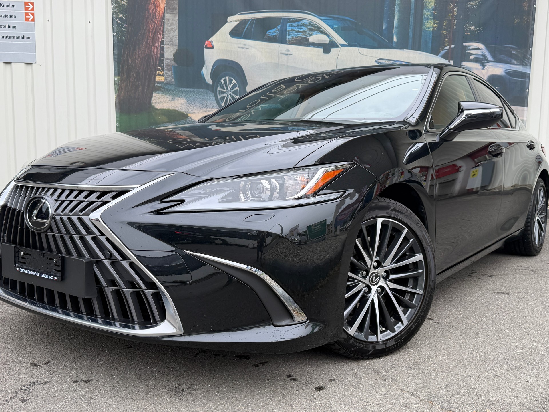 LEXUS ES 300h Comfort-image-0