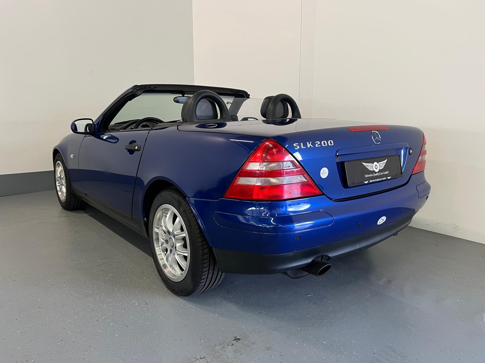 MERCEDES-BENZ SLK 200-image-21
