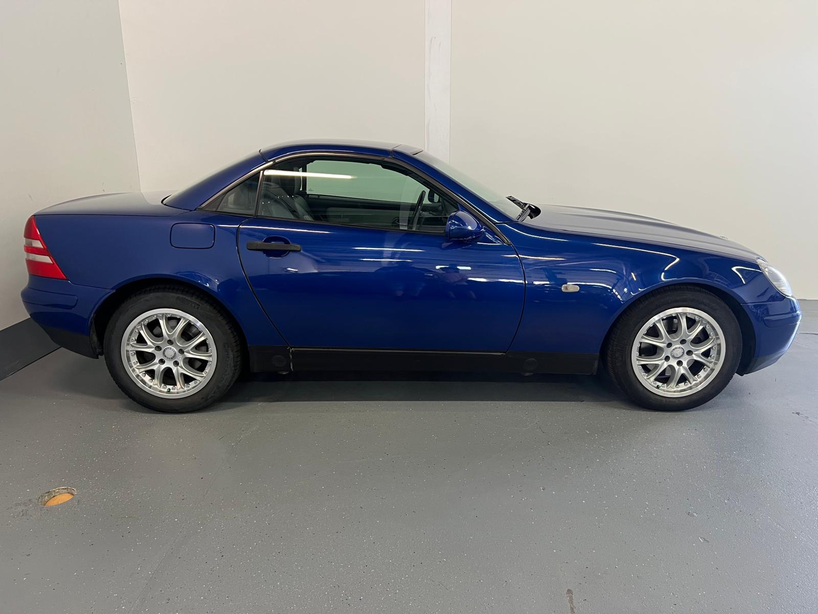 MERCEDES-BENZ SLK 200-image-12
