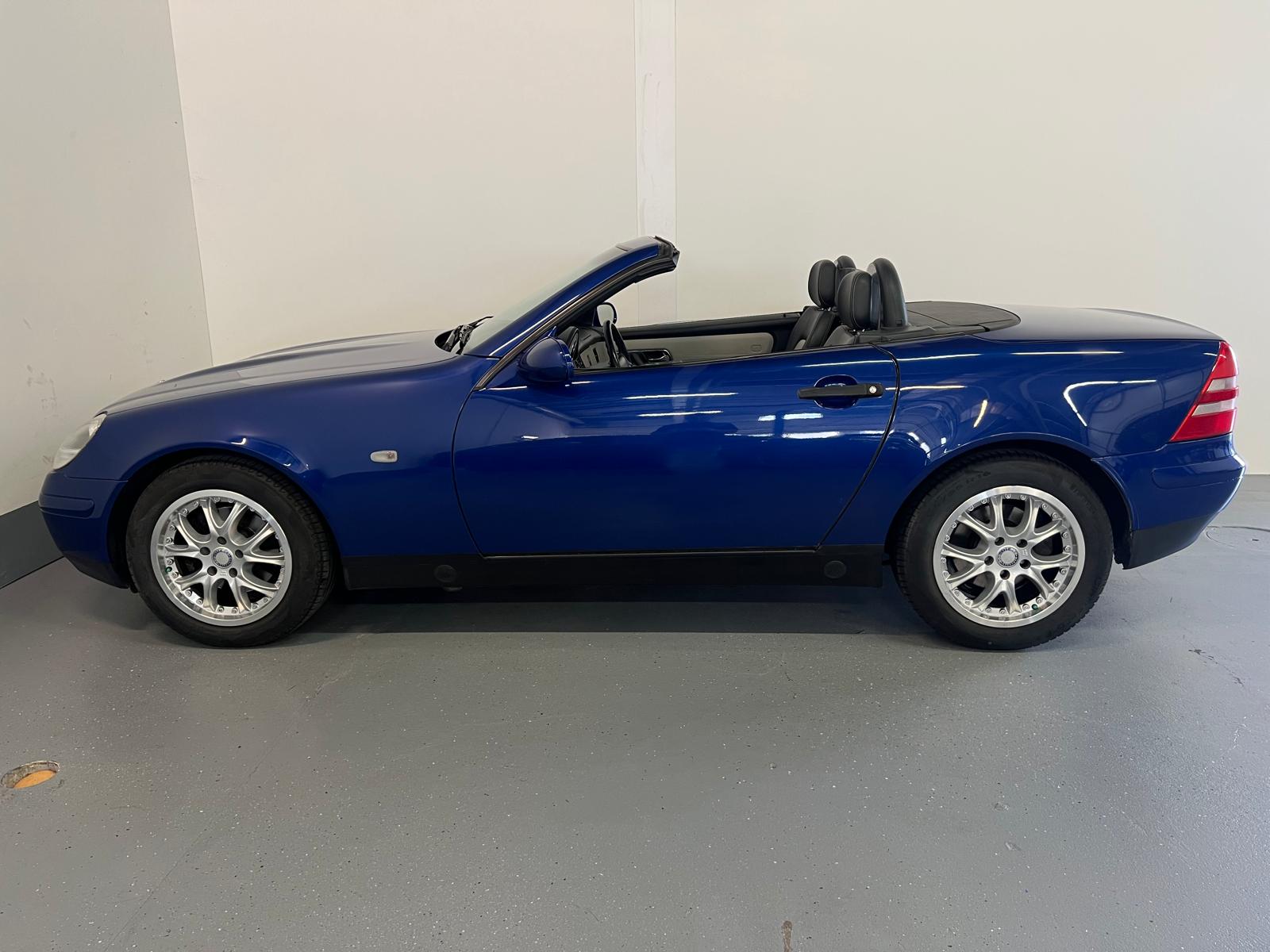 MERCEDES-BENZ SLK 200-image-15