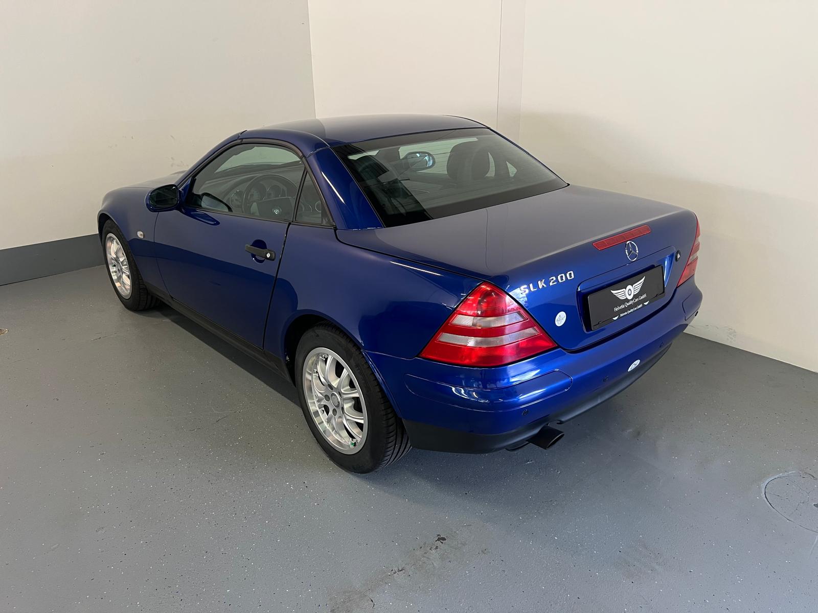 MERCEDES-BENZ SLK 200-image-17