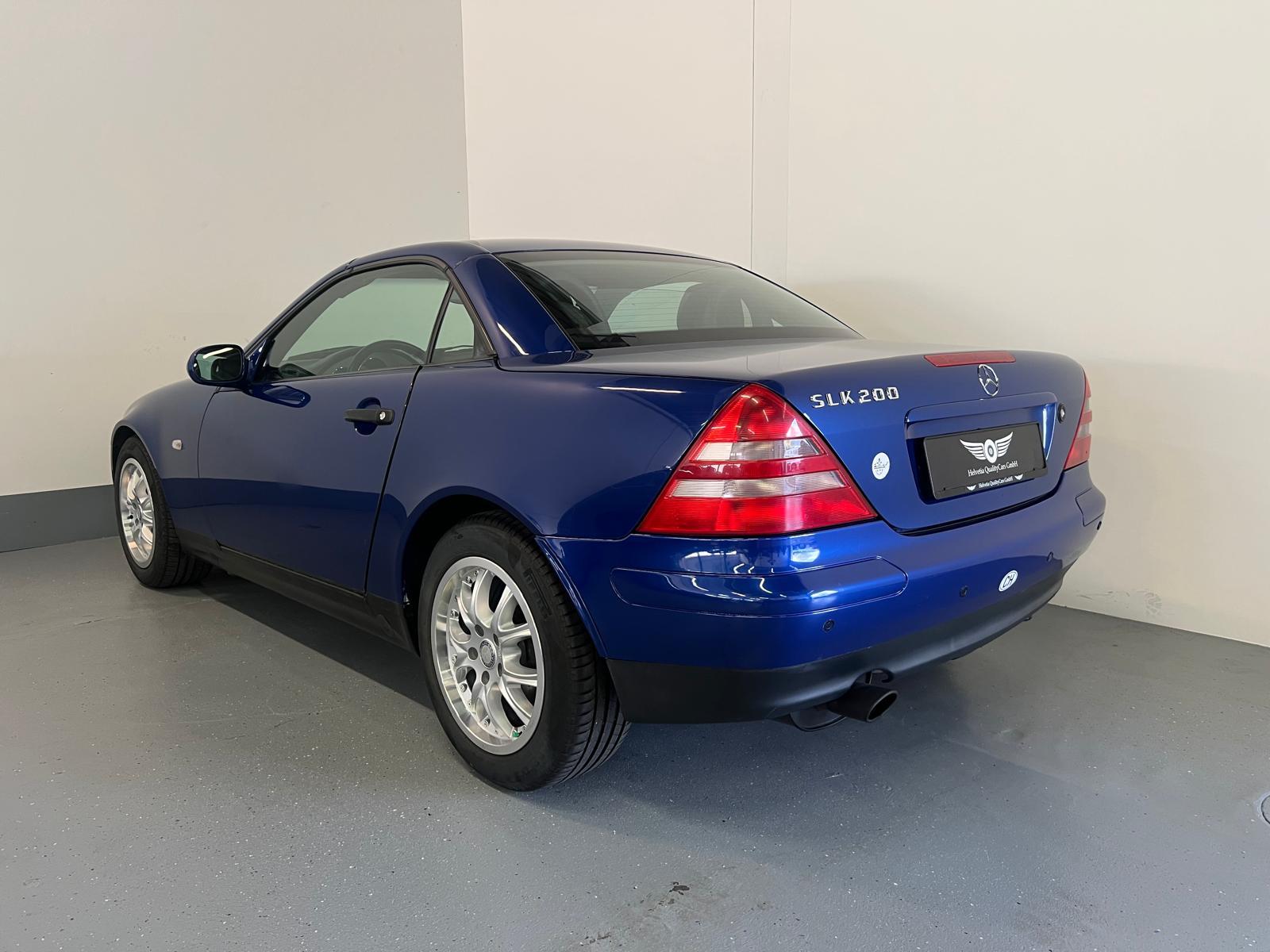 MERCEDES-BENZ SLK 200-image-18