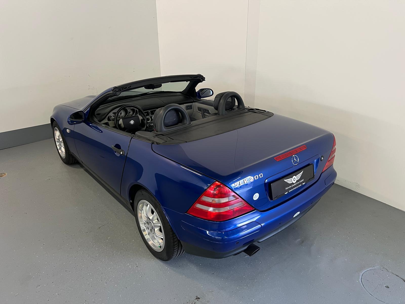 MERCEDES-BENZ SLK 200-image-19