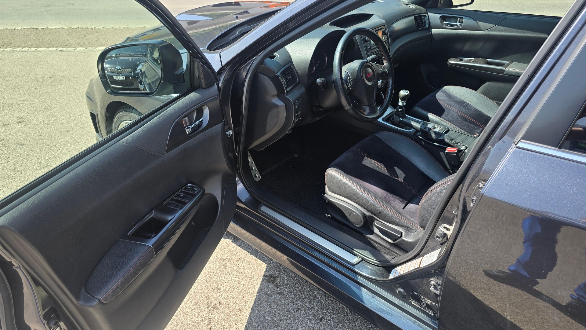 SUBARU WRX STI 2.5 T Sport-image-8