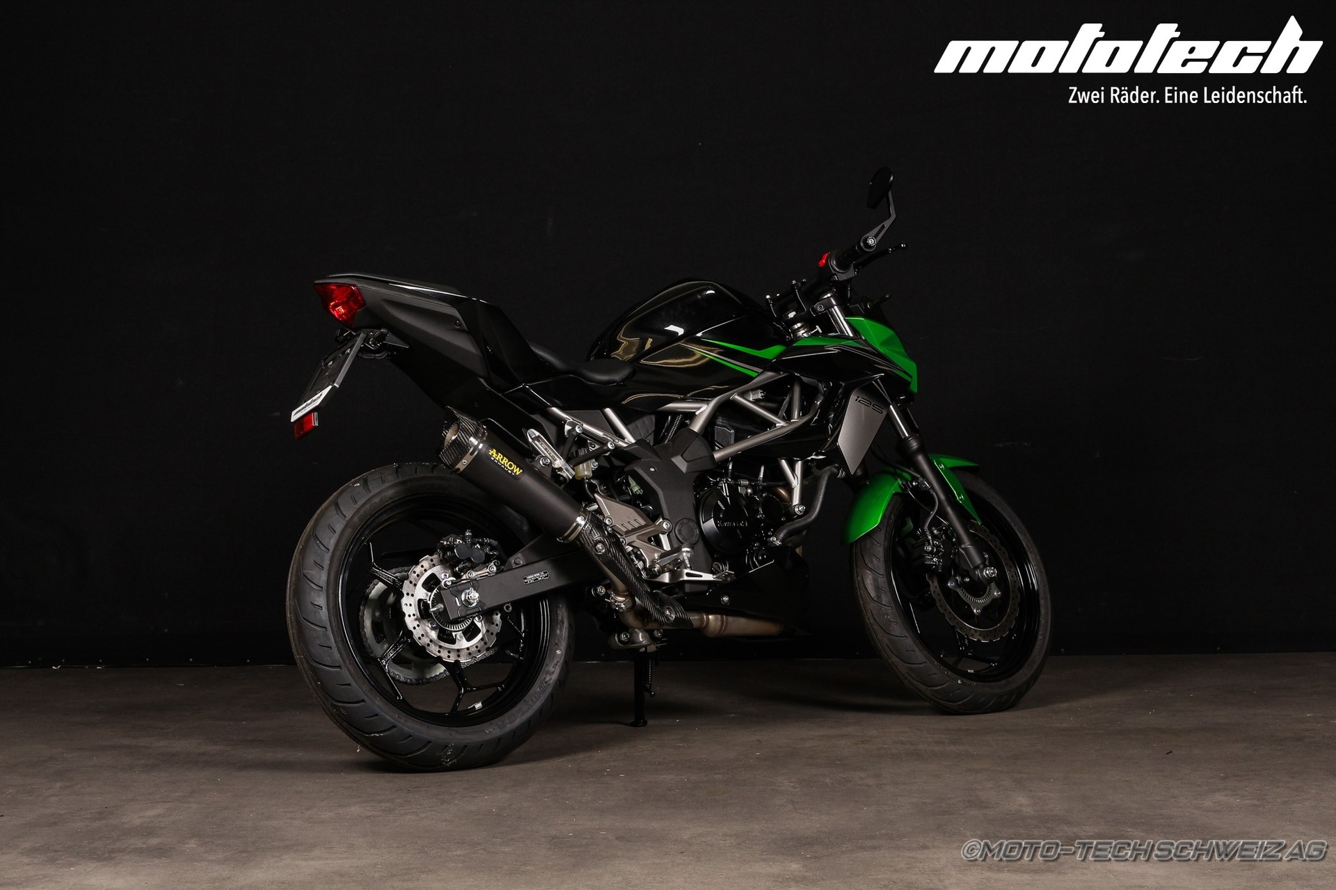 KAWASAKI Z 125-showroom-element-1