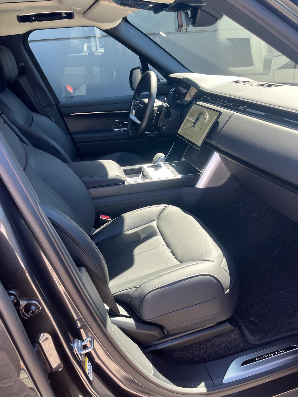 LAND ROVER Range Rover Autobiography 3.0 PHEV 550 AWD-image-18