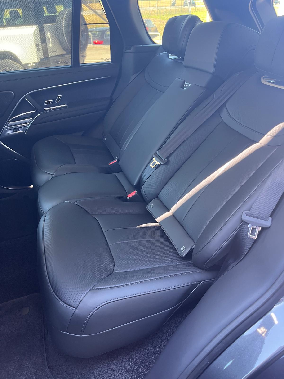 LAND ROVER Range Rover Autobiography 3.0 PHEV 550 AWD-image-19