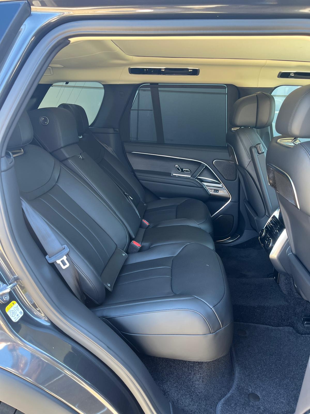 LAND ROVER Range Rover Autobiography 3.0 PHEV 550 AWD-image-21