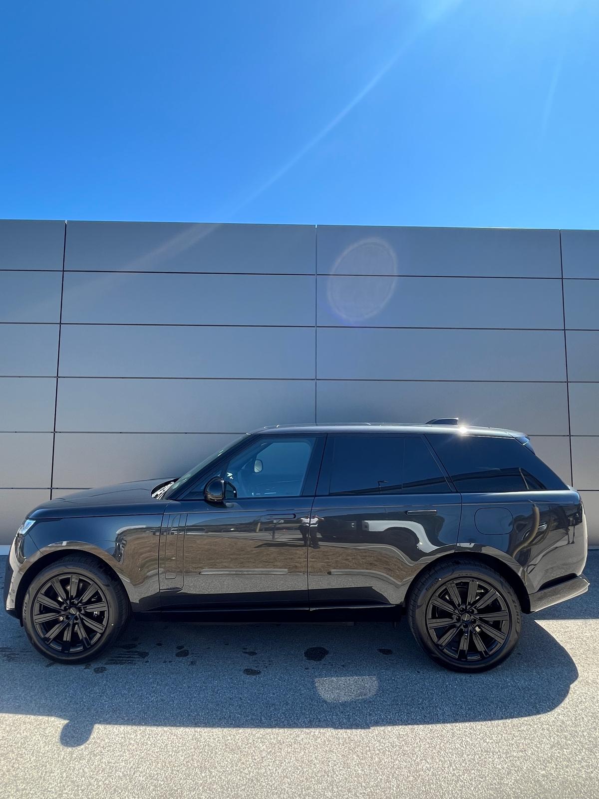 LAND ROVER Range Rover Autobiography 3.0 PHEV 550 AWD-showroom-element-1