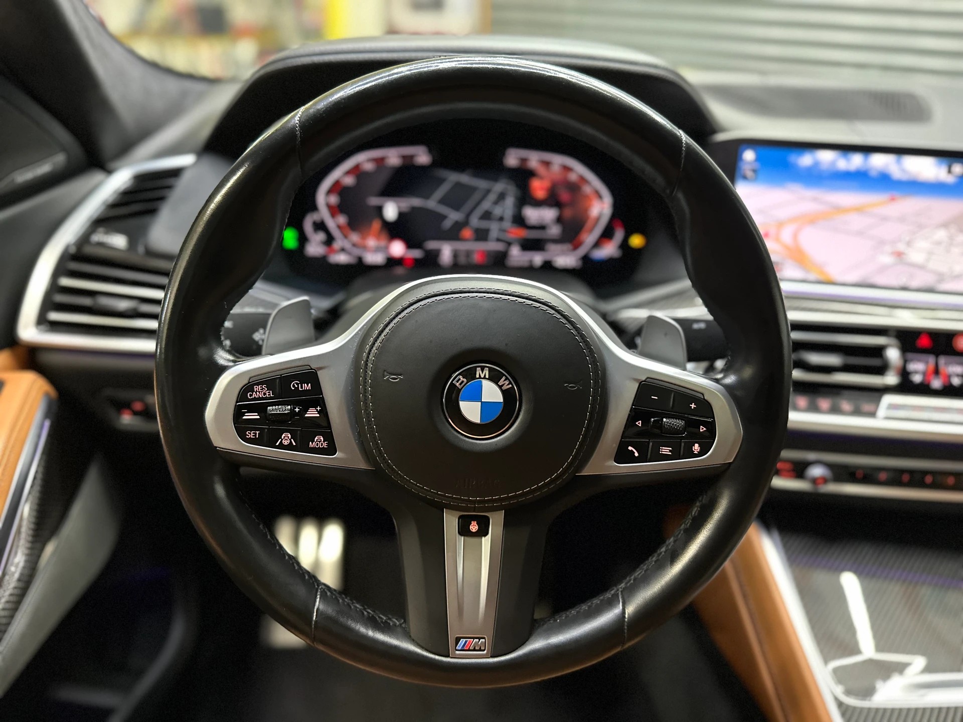BMW X6 xDrive 48V 40d Steptronic M Sport-image-15