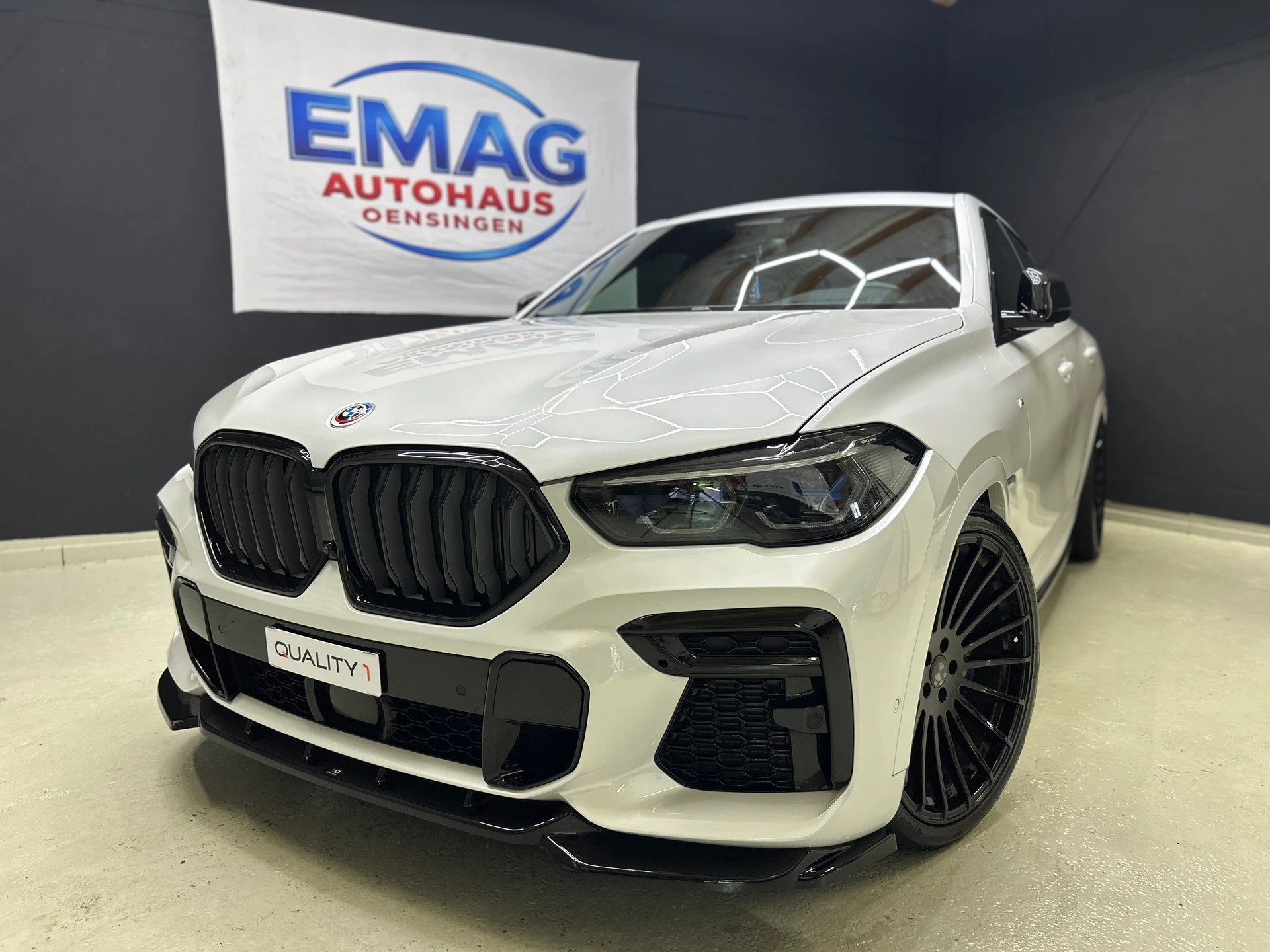 BMW X6 xDrive 48V 40d Steptronic M Sport-image-1