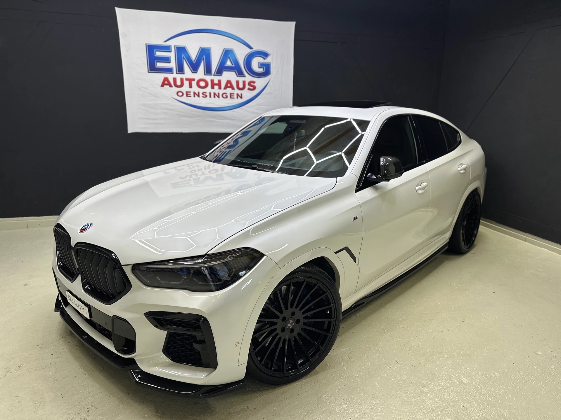 BMW X6 xDrive 48V 40d Steptronic M Sport-image-0