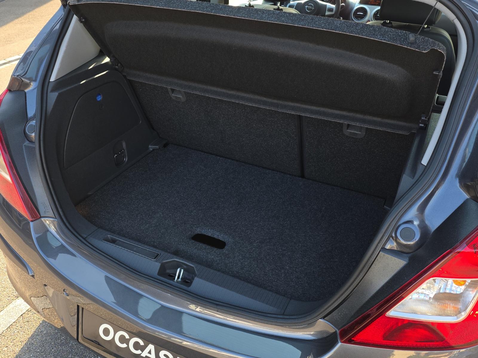 OPEL Corsa 1.4i eFLEX Anniversary S/S-image-18