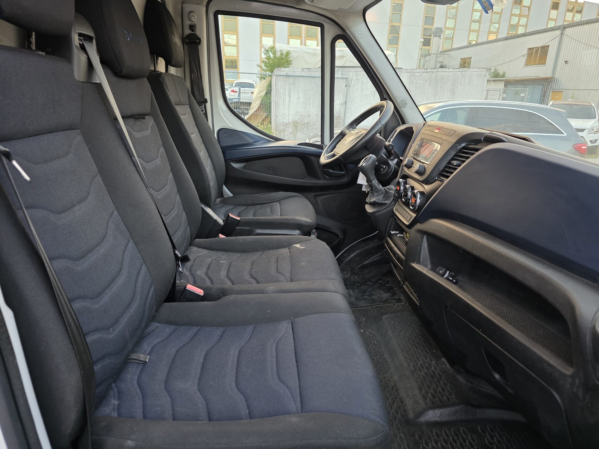 IVECO 35 S 18 D-image-8
