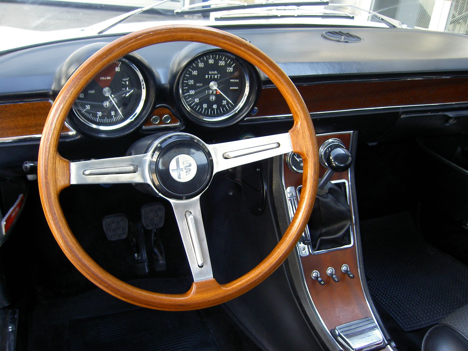ALFA ROMEO 1750 GTV (VETERAN)-image-12