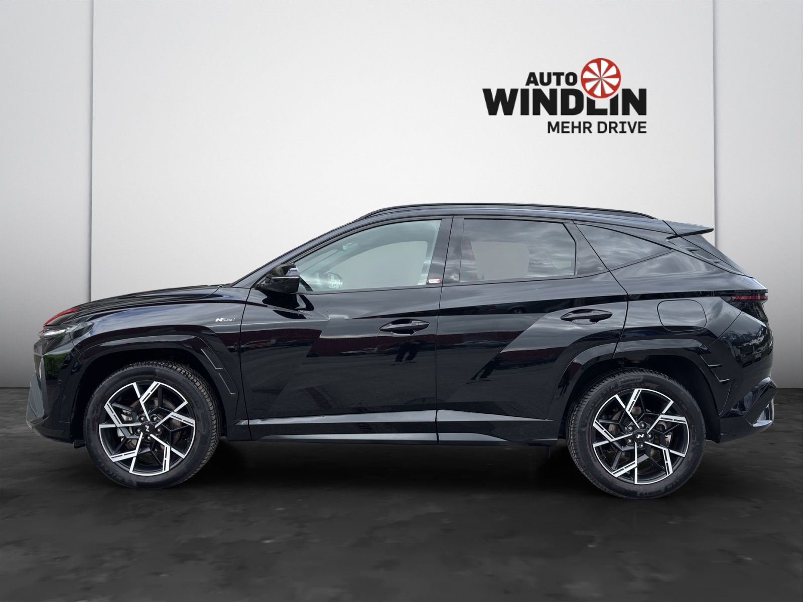 HYUNDAI Tucson 1.6 T-GDi HEV N-Line LUX.pack 4WD MY25-image-3