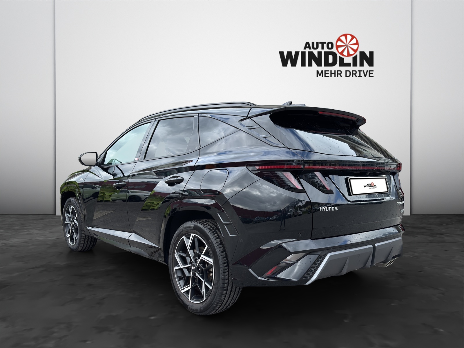 HYUNDAI Tucson 1.6 T-GDi HEV N-Line LUX.pack 4WD MY25-image-2