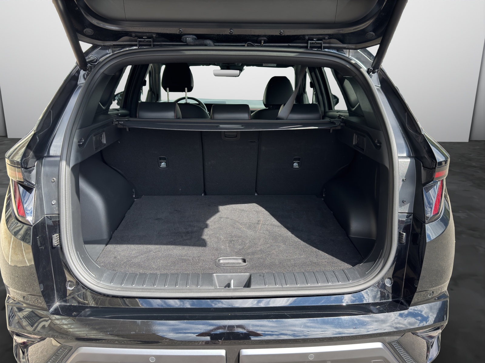 HYUNDAI Tucson 1.6 T-GDi HEV N-Line LUX.pack 4WD MY25-image-14