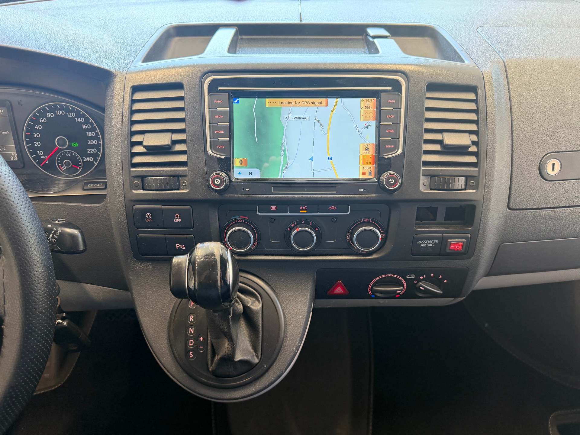 VW California 2.0 TDI 140 DSG-image-14