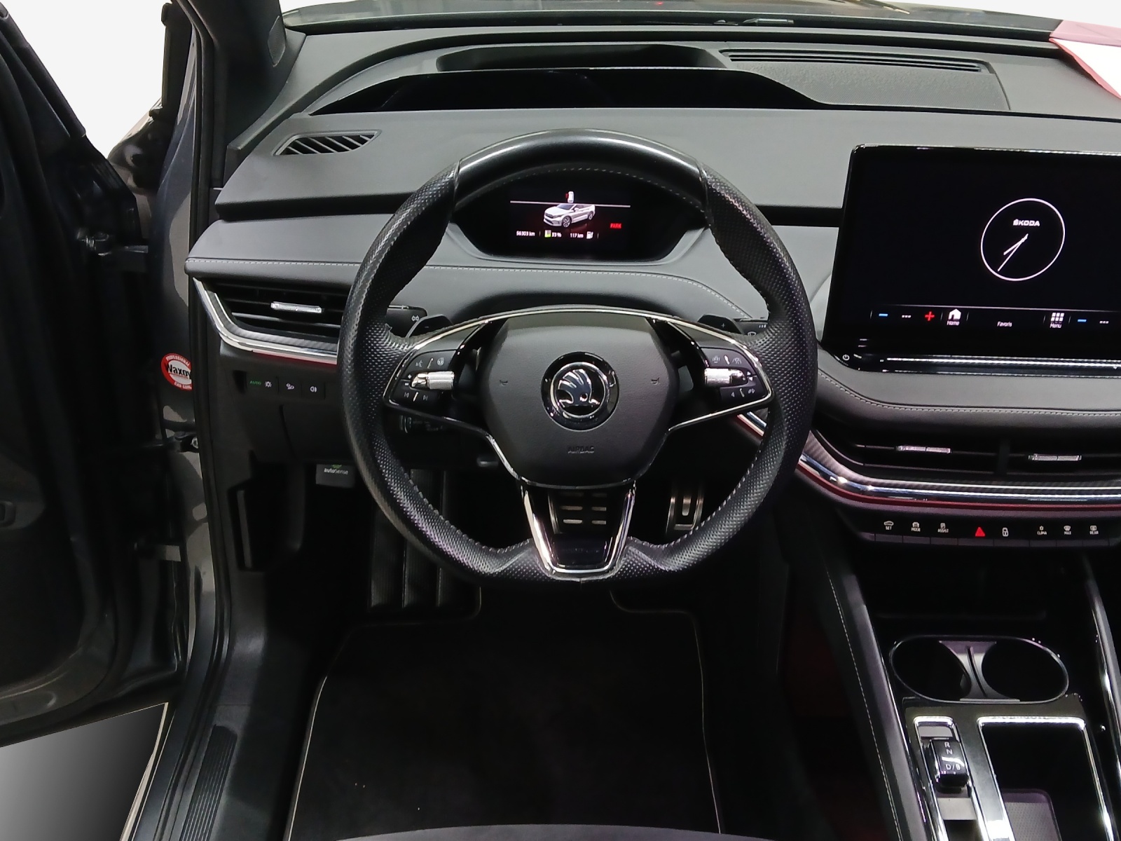 SKODA Enyaq iV 80x SportLine-image-10