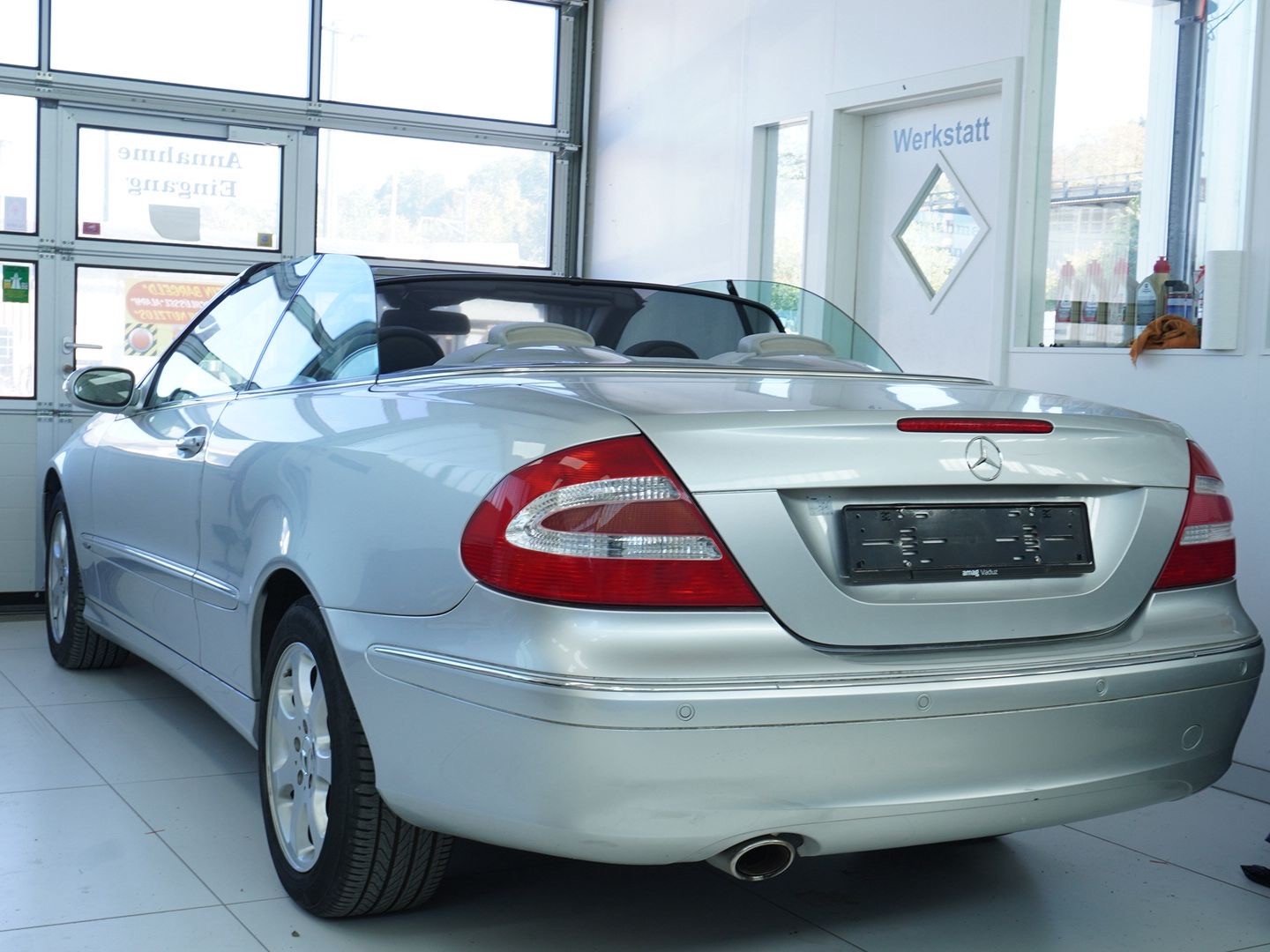 MERCEDES-BENZ CLK 240 Elégance Cabriolet-image-1