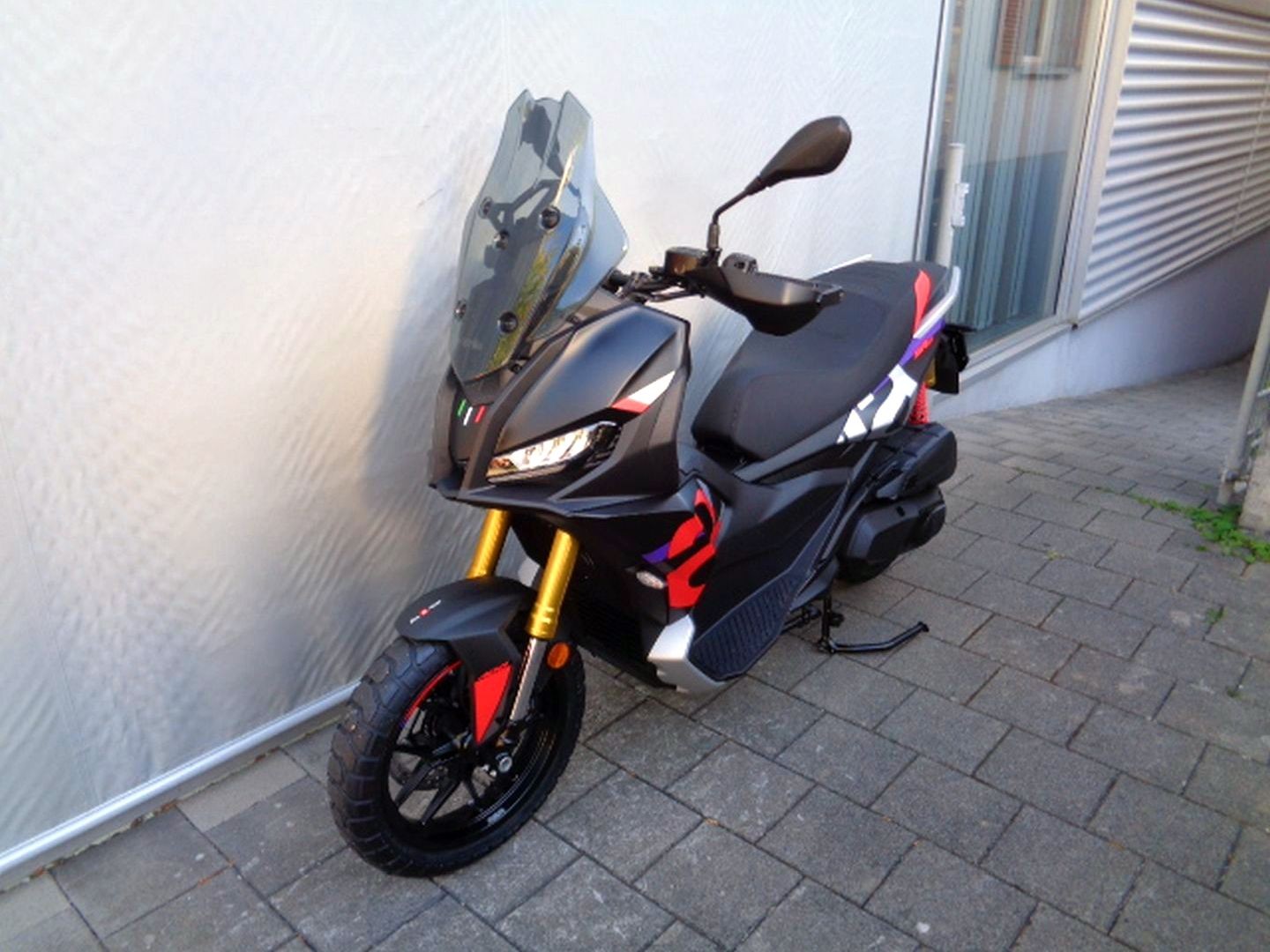 APRILIA SR GT400 E5 RALLY REPLICA-showroom-element-1