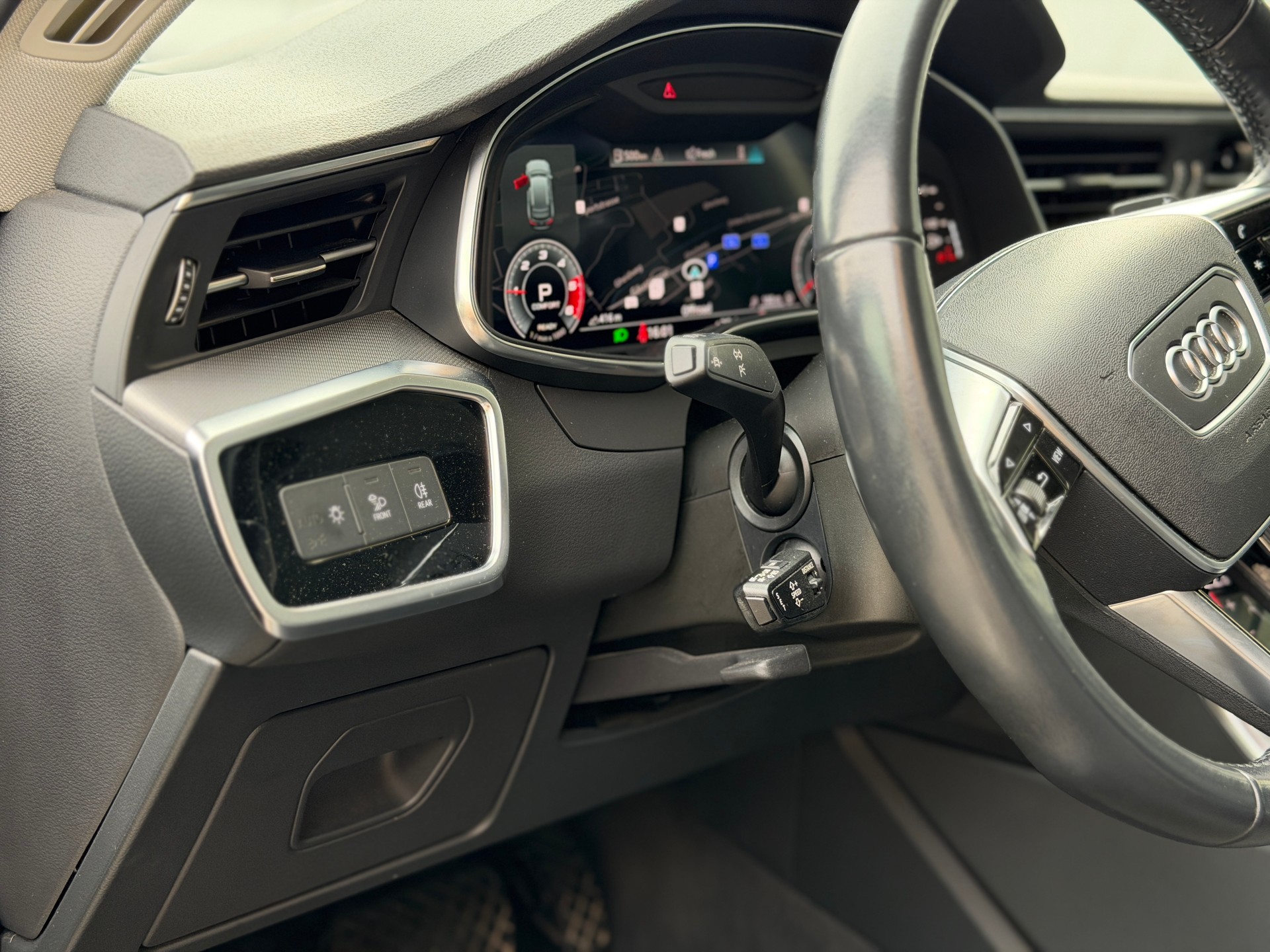 AUDI A6 Avant 40 TDI Sport Attraction quattro S-tronic-image-12