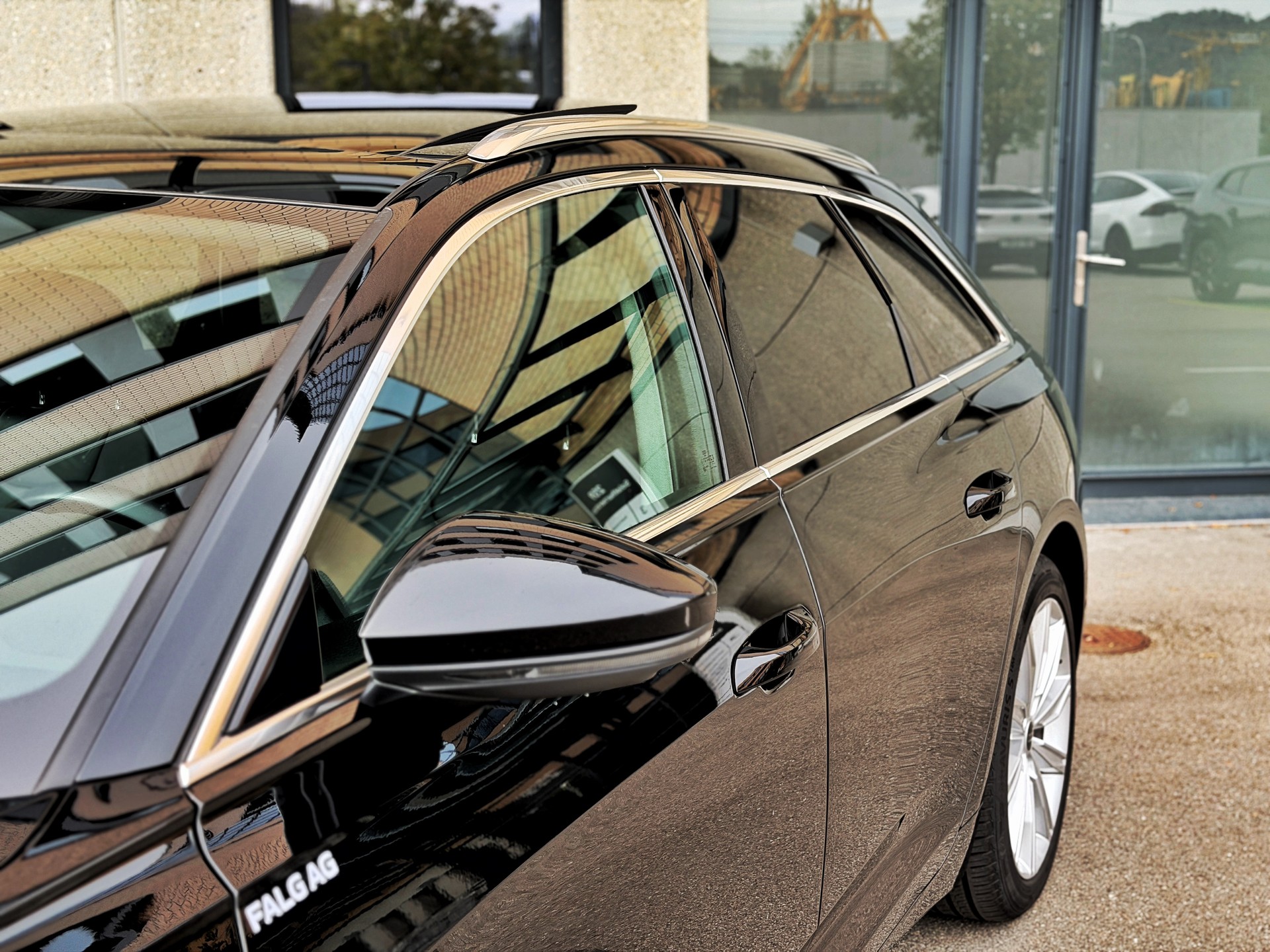 AUDI A6 Avant 40 TDI Sport Attraction quattro S-tronic-image-11