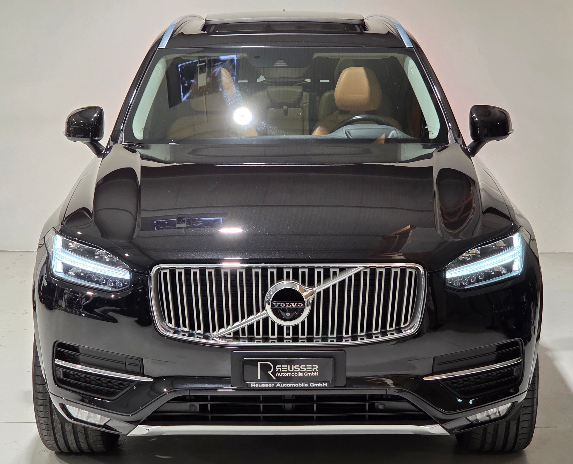 VOLVO XC90 D5 AWD Inscription Geartronic-image-26
