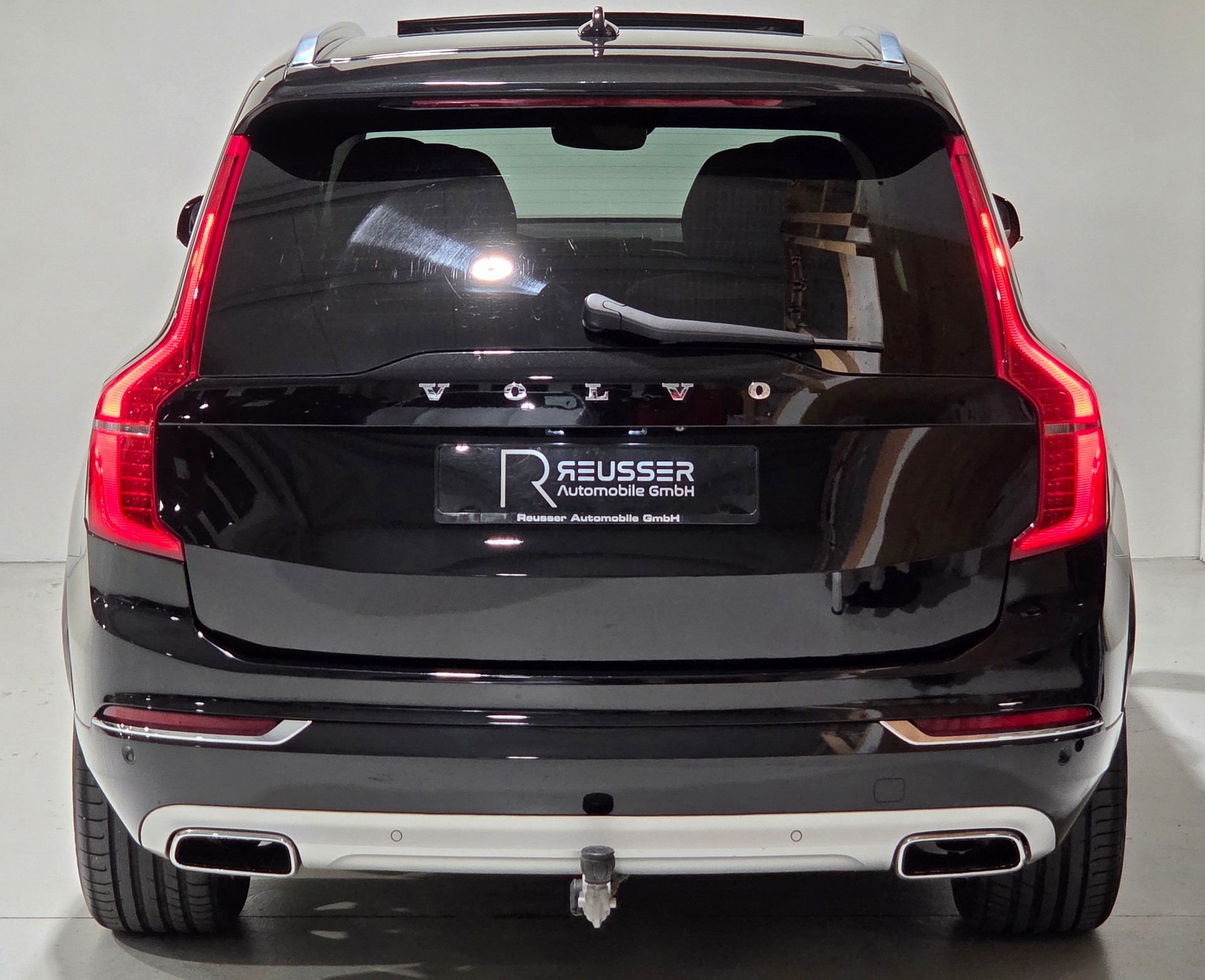 VOLVO XC90 D5 AWD Inscription Geartronic-image-3