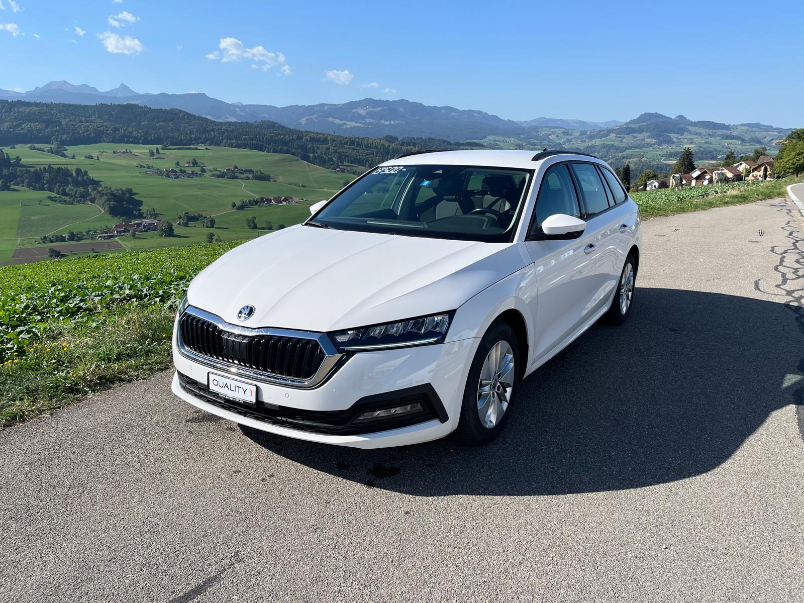 SKODA Octavia Combi 2.0 TDI DSG Ambition 4x4-image-0