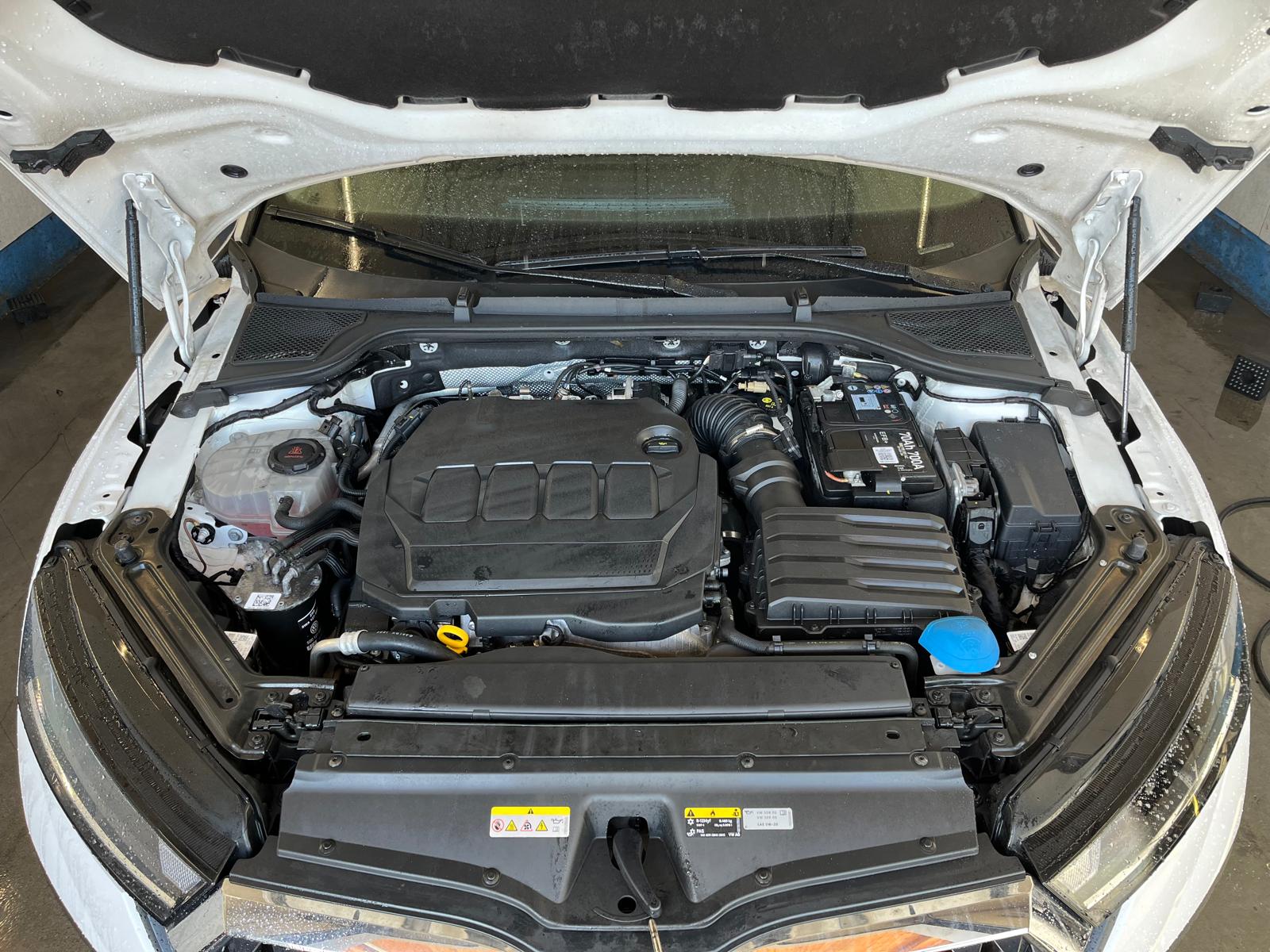 SKODA Octavia Combi 2.0 TDI DSG Ambition 4x4-image-11