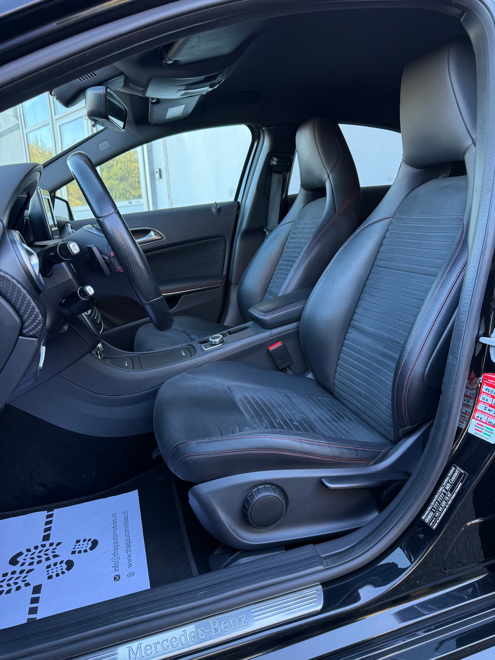MERCEDES-BENZ A 200 AMG Line 7G-DCT-image-18