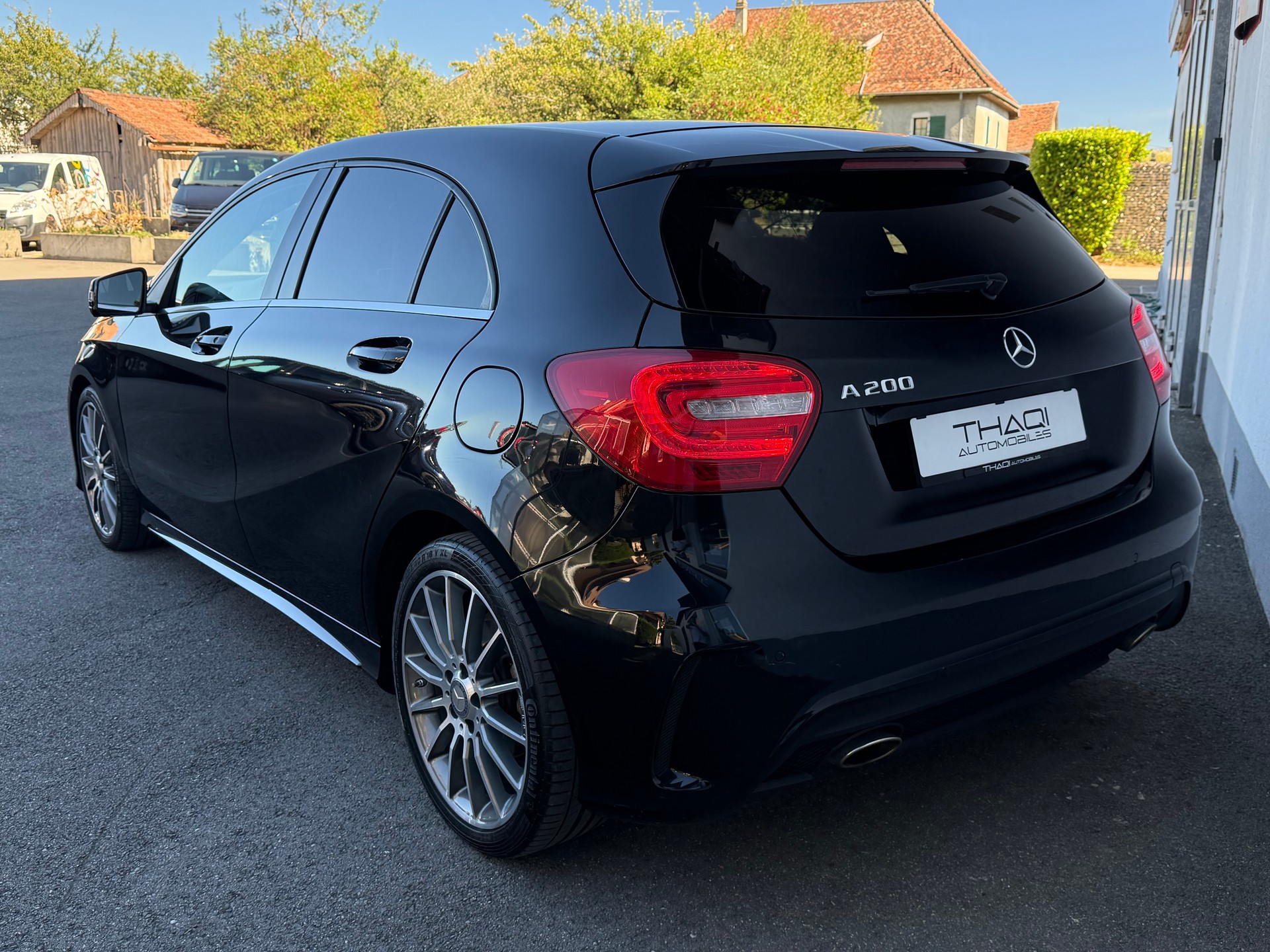 MERCEDES-BENZ A 200 AMG Line 7G-DCT-image-6